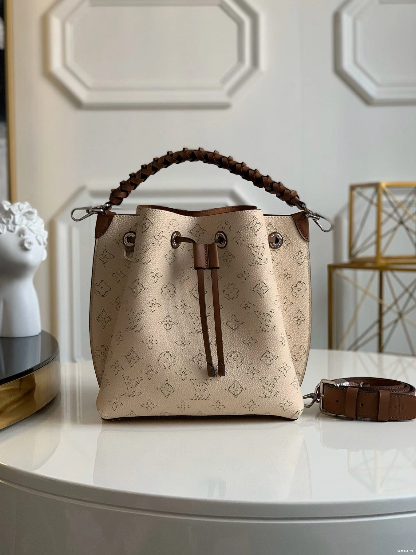 WIS VUITTON MURIA LOUIS 0119